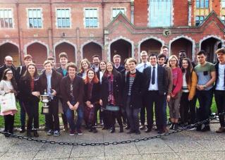 Participants at the intervaristy francophone debates 2018